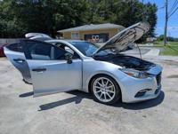 2018 MAZDA MAZDA3 - Financing Available! Grayson - Image 8