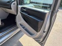 **2014 Dodge Caravan w/ Braunability Conversion Wheelchair Ramp!! Lancaster Ave., Malvern, PA - Image 7