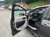 2023 Chrysler Pacifica Touring L Clinton Hwy Knoxville Tn 37912 - Image 10