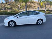 2011 TOYOTA PRIUS--------DEALER SPECIAL-------GREAT ECONOMY 50 + MPG-- MIRA MESA