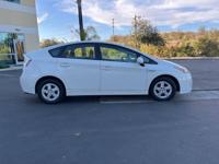 2011 TOYOTA PRIUS--------DEALER SPECIAL-------GREAT ECONOMY 50 + MPG-- MIRA MESA - Image 8