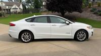 2019 Ford Fusion Hybrid SE - Runs Great Canton - Image 7