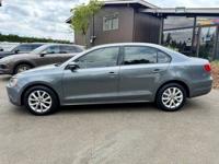 **2012** VOLKSWAGEN JETTA SE AUTO. Blend of Practicality & Style! Lynnwood - Image 3