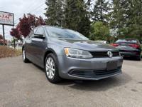 **2012** VOLKSWAGEN JETTA SE AUTO. Blend of Practicality & Style! Lynnwood - Image 8