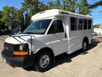2007 CHEVY EXPRESS 3500 33K.MI.15PASS.CUTAWAY KIDS CARE VAN***SALE*** PORTLAND OREGON - Image 3