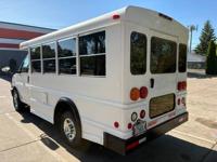2007 CHEVY EXPRESS 3500 33K.MI.15PASS.CUTAWAY KIDS CARE VAN***SALE*** PORTLAND OREGON - Image 8