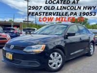 2012 VOLKSWAGEN JETTA LOW MILES GREAT ON GAS RUNS GREAT FEASTERVILLE