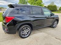 2023 Honda Passport EX-L AWD **19K MILES** Tower Rd Mundelein, IL 60060 - Image 8