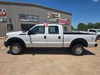 2015 Ford F-250 Super Duty CREW 4X4 1OWNER RUNS&DRIVES GREAT BEDLINE - Image 5