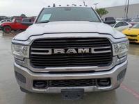 19 RAM 3500 B Horn 4x4 Big Horn 4dr Crew Cab 8 ft LB DRW Financing Avai Houston - Image 3