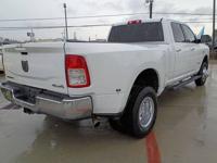 19 RAM 3500 B Horn 4x4 Big Horn 4dr Crew Cab 8 ft LB DRW Financing Avai Houston - Image 7