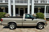 2000 CHEV S-10 ONLY 74,000 MILES NICEST ONE WE HAVE EVER SEEN!!! STAMFORD - Image 3