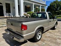 2000 CHEV S-10 ONLY 74,000 MILES NICEST ONE WE HAVE EVER SEEN!!! STAMFORD - Image 6