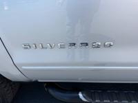2017 CHEVROLET SILVERADO LT 5.3 V8 4X4 4 DOOR WHEAT RIDGE COLORADO - Image 3