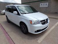 17 DODGE GRAND CARAVAN SXT MOBILITY HANDICAP WHEELCHAIR POWER RAMP VAN Irving, TX - Image 4