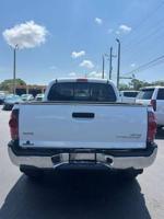 2006 Toyota Tacoma Prerunner V6 4D Crew Cab Pickup Jacksonville Florida - Image 5
