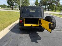 2004 Jeep Wrangler X 4.0L 4WD SUV Griffith - Image 9