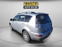 2012 Mitsubishi Outlander Es WE TAKE TRADE-INS! - Image 4
