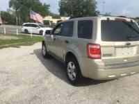2010 Ford Escape XLT - Image 7