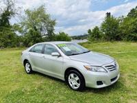 2010 Toyota Camry Le LARGE SELECTION OF CHEAP CARS IN STOCK Our website is Motorhubnj.com - Image 4