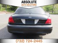 2005 Ford Police Interceptor w/Street Appearance Package 4dr Ford Police Interceptor Sedan - Image 9