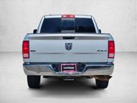 2019 Ram 1500 Classic SLT 4x4 4WD Truck Dodge Crew cab AUTONATION Call (623) 232-0641 or MESSAGE/CHAT to confirm availability - Image 8