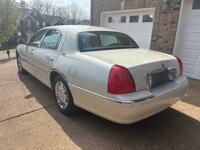 Lincoln Town car only 92k miles - Image 3
