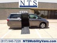 19 TOYOTA SIENNA LE HANDICAPPED WHEELCHAIR MOBILITY POWER RAMP VAN Irving, TX - Image 2