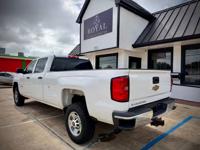 2015 Chevy Silverado 2500HD 6.0L Clean Car Fax Soth Houston - Image 4