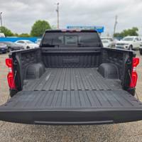🛻 2022 Chevrolet Silverado 1500 - The Right Car for You - CALL Victor Houston - Image 10