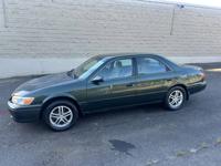 2000 Toyota Camry LE Sedan --Local Trade, Clean title, Auto-- Kirkland - Image 9