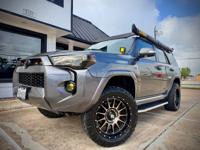 2013 Toyota 4 Runner 2WD SRS Clean Car Fax Soth Houston - Image 2