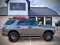 2013 Toyota 4 Runner 2WD SRS Clean Car Fax Soth Houston - Image 7