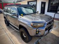 2013 Toyota 4 Runner 2WD SRS Clean Car Fax Soth Houston - Image 8