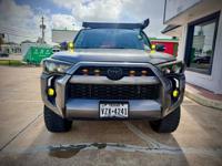 2013 Toyota 4 Runner 2WD SRS Clean Car Fax Soth Houston - Image 9