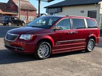 2015 Chrysler Town & Country Touring L - WHEELCHAIR VAN / LOW MILES! Wheelchair Van In Beaverton - Image 7