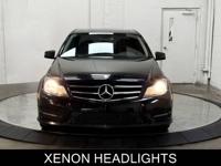2013 Mercedes-Benz C-Class AWD All Wheel Drive C 300 Sport 4MATIC Seda Freeman Motor Company Salem - Image 4