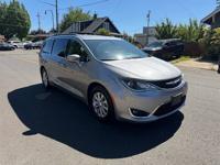 2017 Chrysler Pacifica Touring-L | Stow n Go | DVD | 7 Pass Vancouver - Image 9