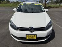 2014 Volkswagen Jetta Sport Wagen TDI *Diesel *29 MPG city / 39 MPG h - Image 3