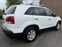 2013 KIA Sorento LX *Third Row *AWD - Image 8