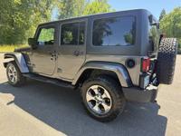 2016 Jeep Wrangler Unlimited Sahara - Image 6