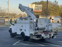 2007 Chevrolet C5500 bucket truck powerstroke diesel otp east - Image 6