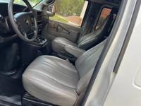 2018 Chevrolet Express g2500 3dr Cargo Van otp east - Image 3