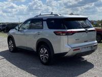 2025 Nissan PATHFINDER SL 4WD Murfreesboro, TN - Image 8
