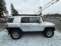 2008 Toyota FJ Cruiser 4x4 CLEAN TITLE RR DIFF LOCK EASY FINANCING Golden City Auto Sales LLC - Image 7
