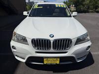 2011 BMW X3 x Drive28i *AWD *Leather *Panoramic Moonroof - Image 3