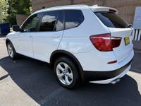 2011 BMW X3 x Drive28i *AWD *Leather *Panoramic Moonroof - Image 6