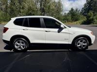 2011 BMW X3 x Drive28i *AWD *Leather *Panoramic Moonroof - Image 9