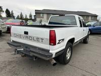 1994 Chevrolet C/K 1500 Ext Cab 141.5 WB 4WD Lynnwood Washington - Image 9