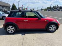 2009 MINI Cooper Base 2dr Hatchback TRADES WELCOME!! - Image 8